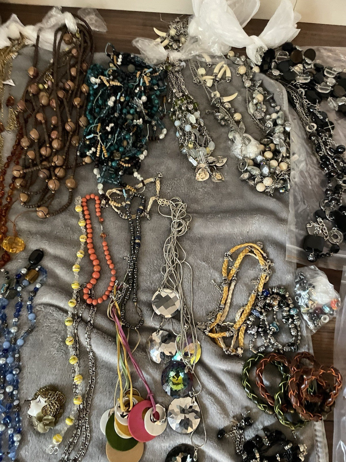 Modeschmuck Konvolut Neuware - Über 500 Teile 13kg