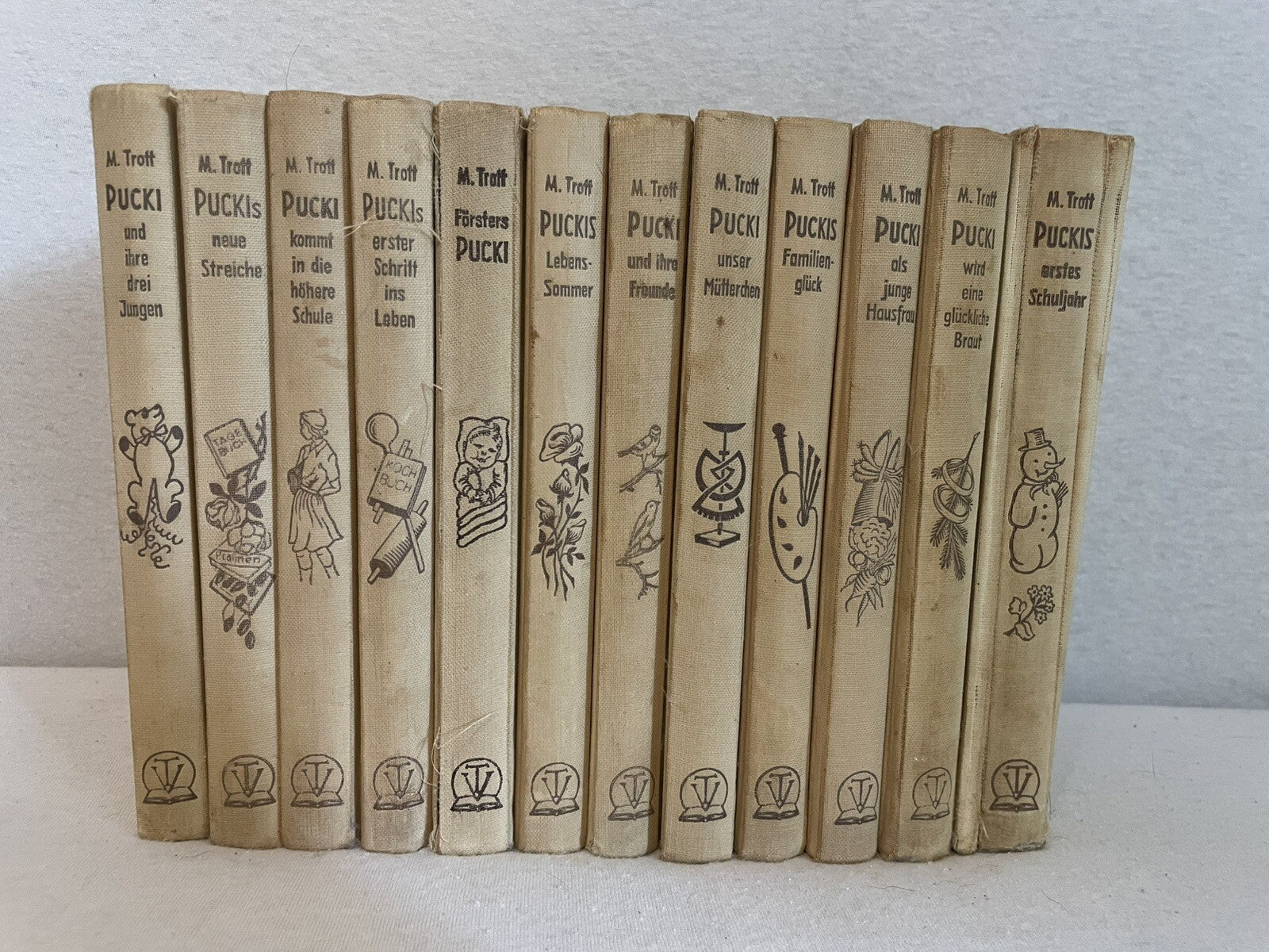 Vintage Pucki-Bücher von Magda Trott – Titania Verlag Stuttgart (1950er Jahre)