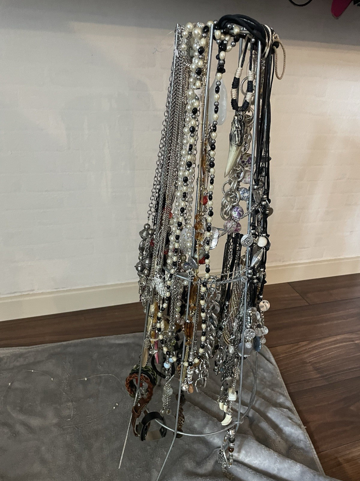 Modeschmuck Konvolut Neuware - Über 500 Teile 13kg