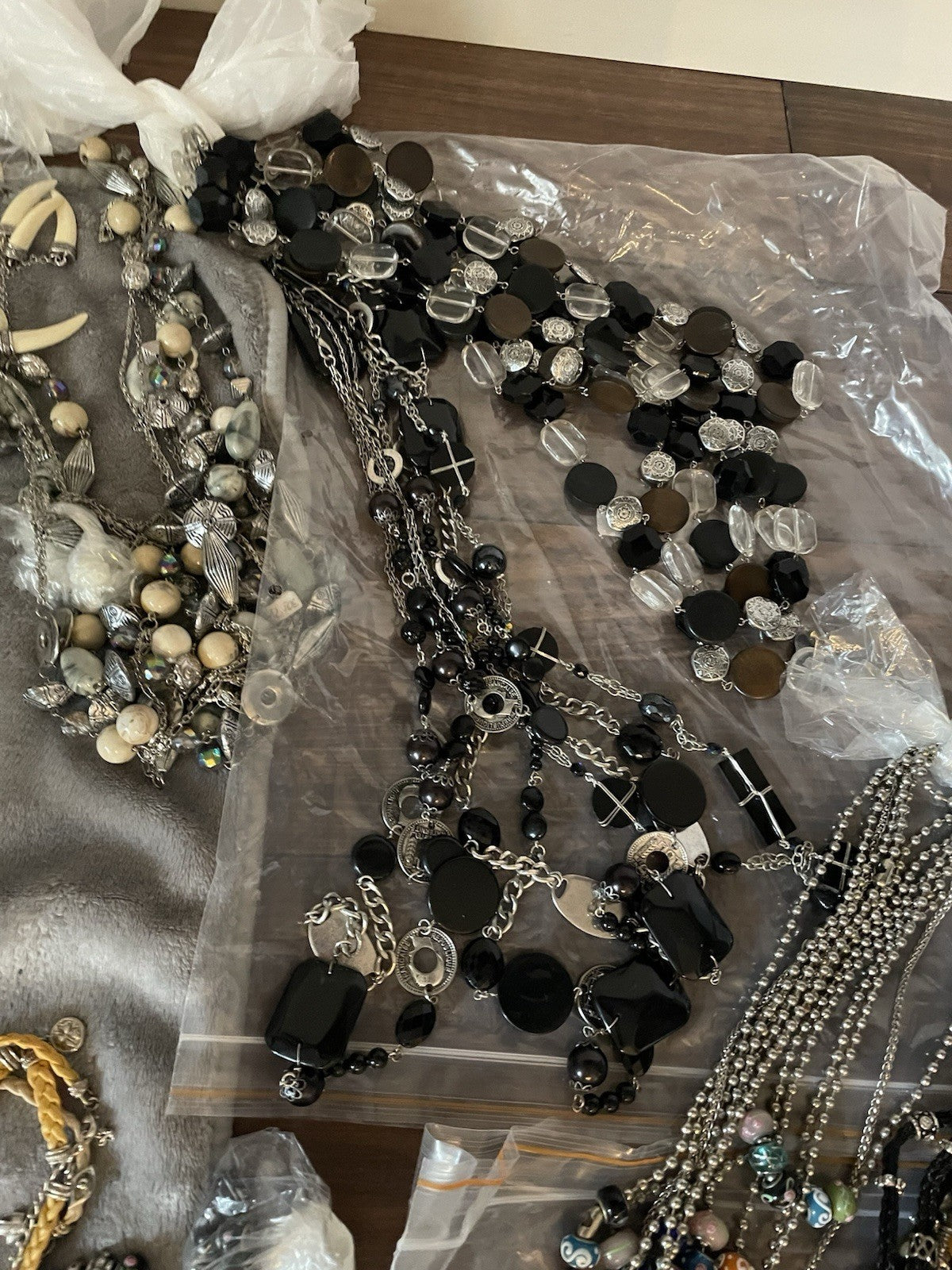 Modeschmuck Konvolut Neuware - Über 500 Teile 13kg